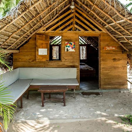 Ruuk Village คัลพิทิยา ภายนอก รูปภาพ
