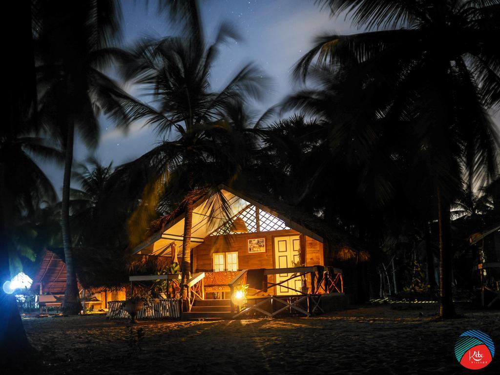Ruuk Village คัลพิทิยา ภายนอก รูปภาพ
