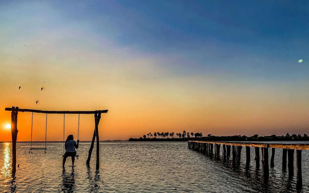 Ruuk Village คัลพิทิยา ภายนอก รูปภาพ
